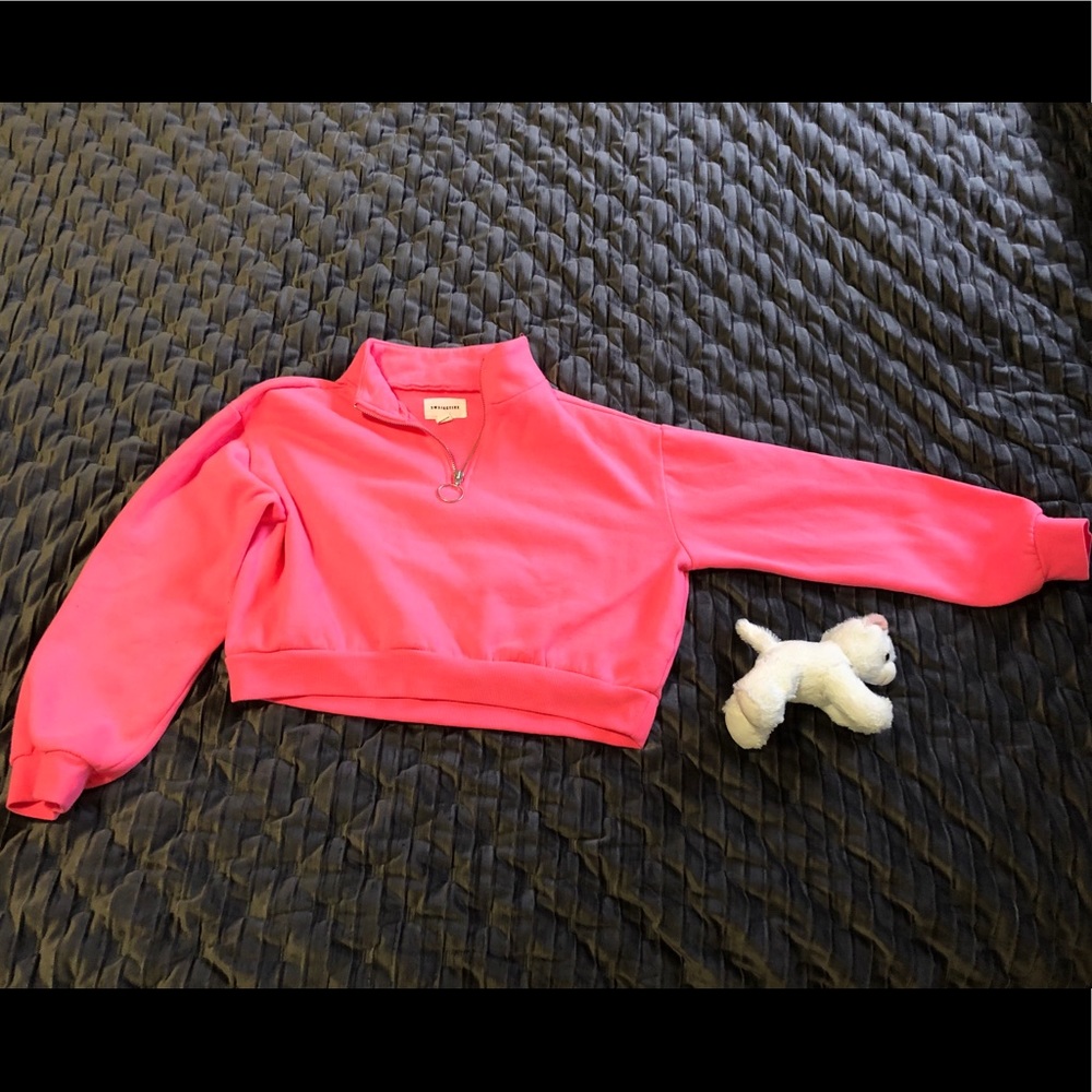 Cropped SWS quarter zip